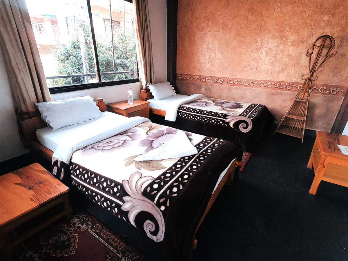 Hotel Hakoniwa Pokhara Exterior photo
